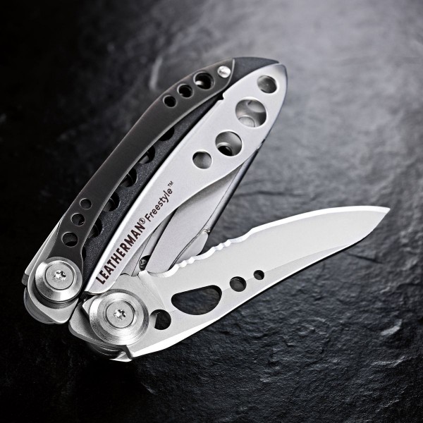 Мультитул Leatherman Freestyle 831121