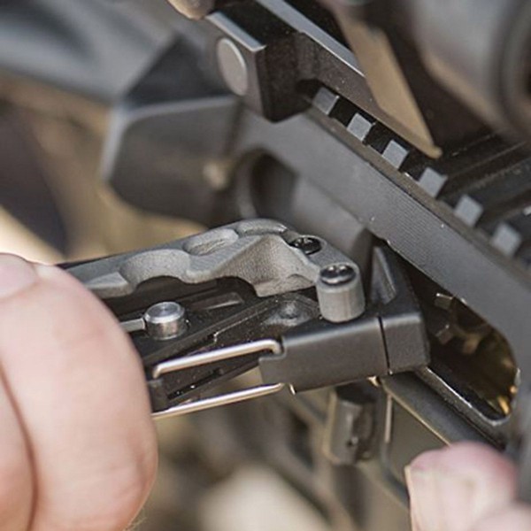 Мультитул Leatherman Mut-Black-Molle  833084 + чехол (оливковый)