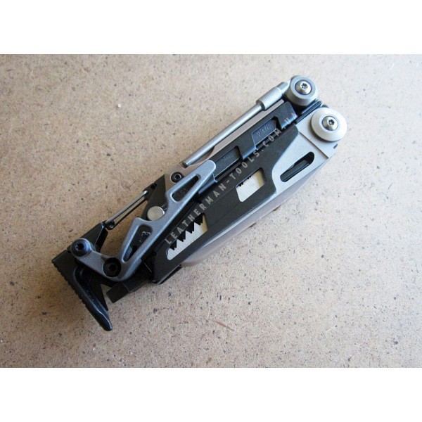 Мультитул Leatherman Mut-Molle 850012N  + чехол 