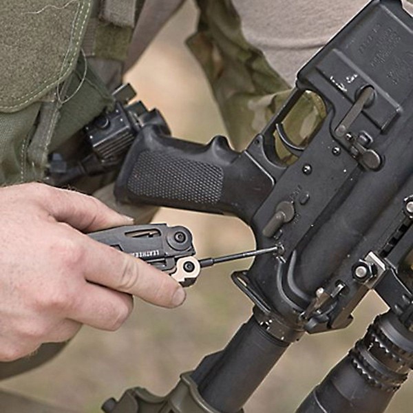 Мультитул Leatherman Mut-Black-Molle  833084 + чехол (оливковый)