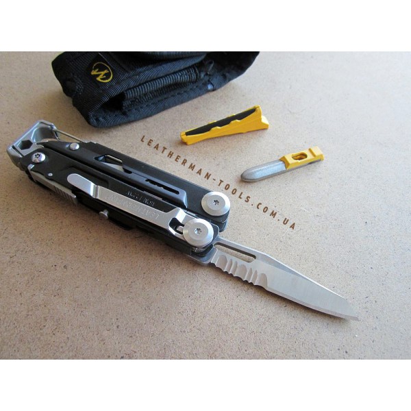Мультитул Leatherman Signal 832265,  чехол