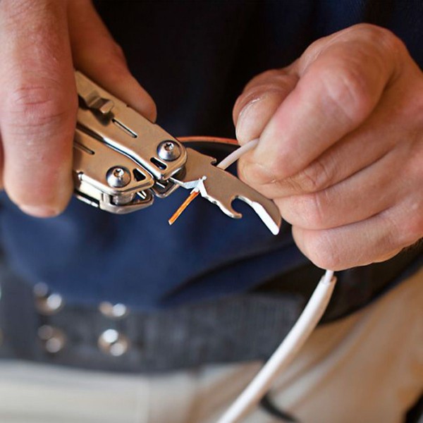 Мультитул Leatherman Wingman 832523  +чехол